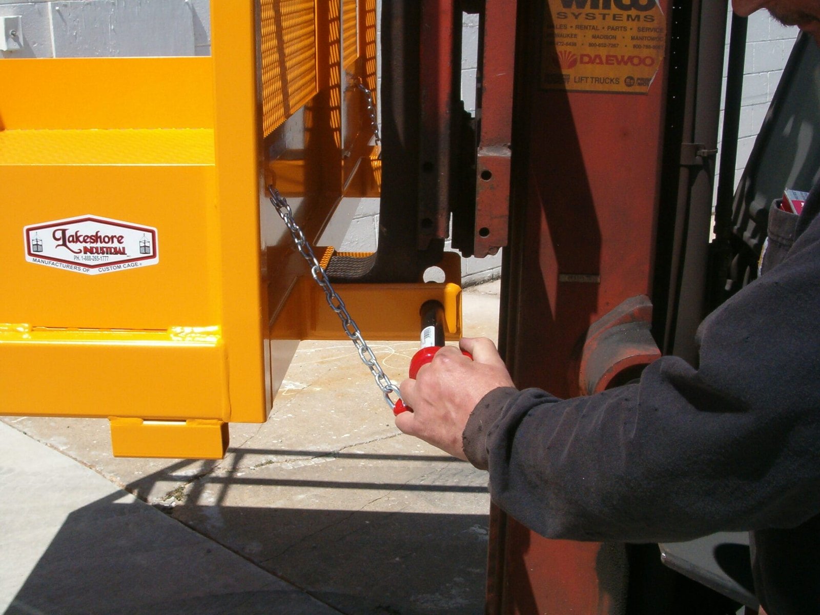 Rigging Safety: 7 Rules for Safe and Successful Rigging